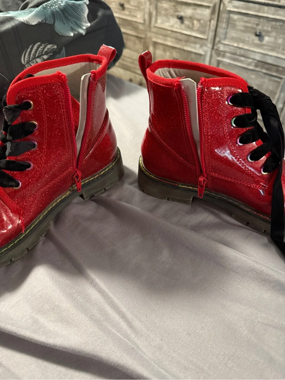Kids Red Glitter Lace-Up Combat Boots zip up size 3